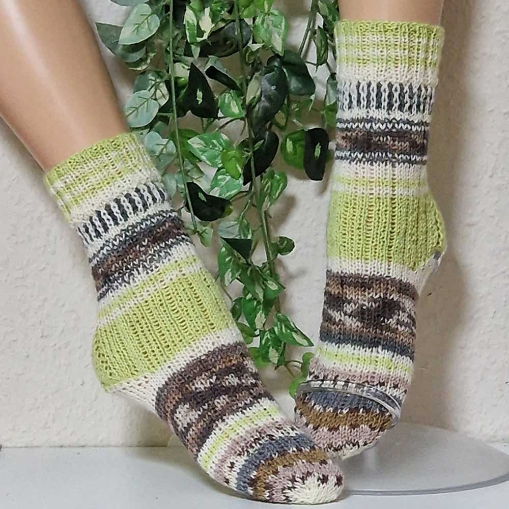 Handgestrickte Kindersocken Landscape Gr. 34/35