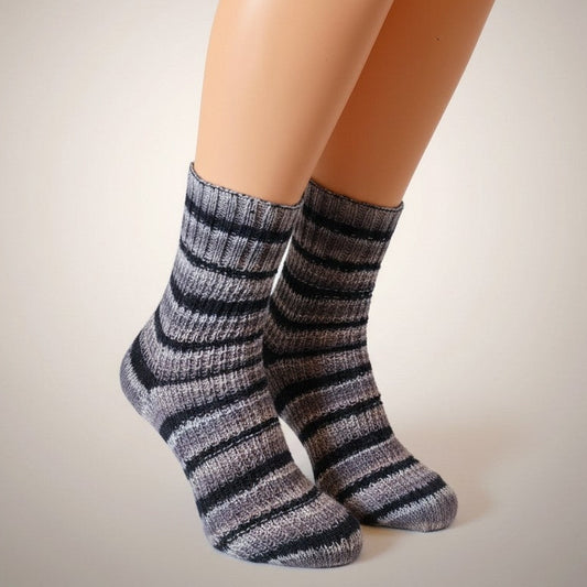Handgestrickte Baumwoll-Socken Gr. 40/41 - Farbenspiel - Luna's Kreativwerkstatt