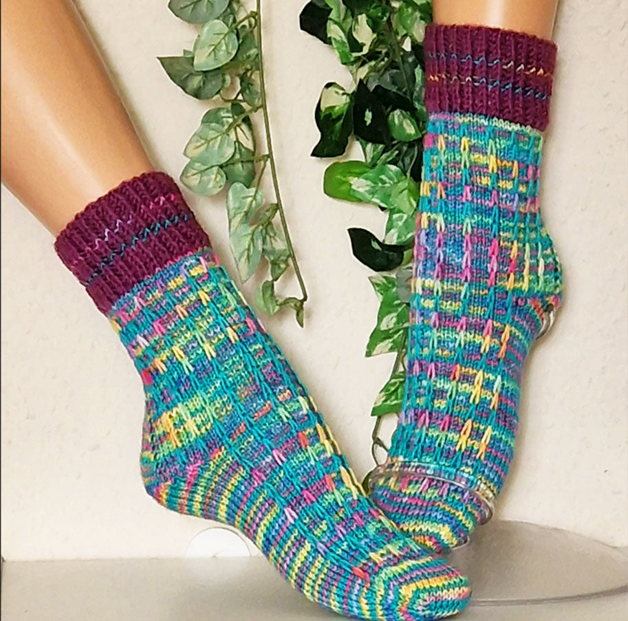 Handgestrickte Socken Kolibri Gr. 36/37