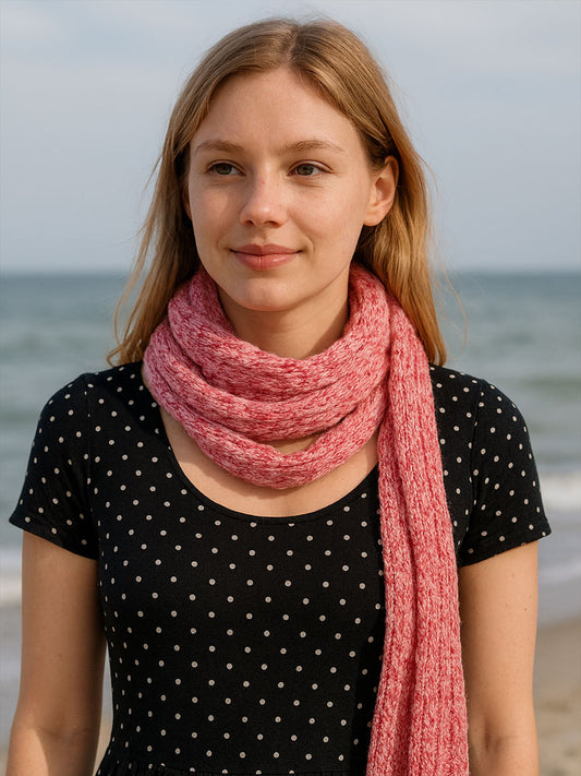 Handgestrickter Sommerschal „Rosé am Meer“