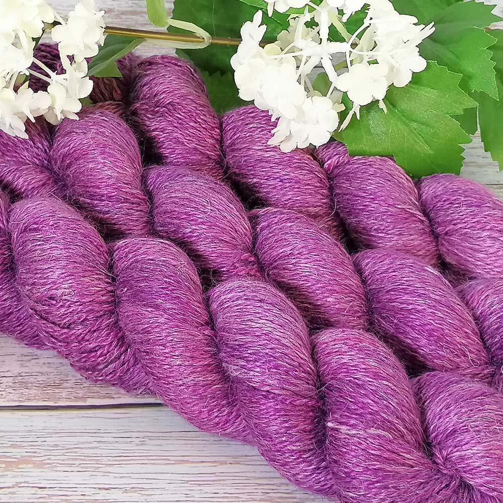 Allisi handgefärbt in bordeaux